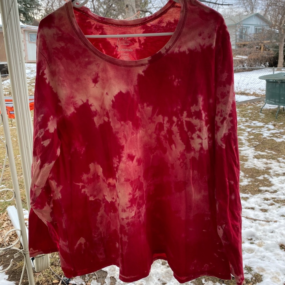 Bleach tie dye long sleeve